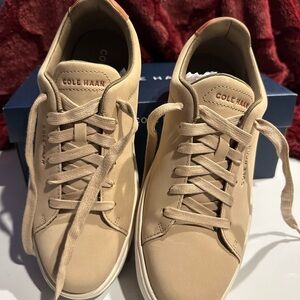 Cole Haan GC Traveler Sneaker in Sesame/Rdwood/Ivry color, size 8.5 US men's